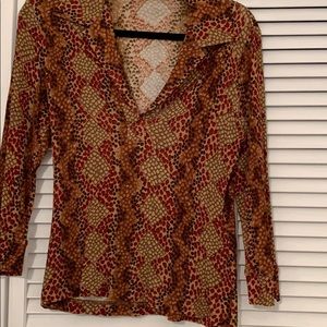 Beautiful top does not wrinkle